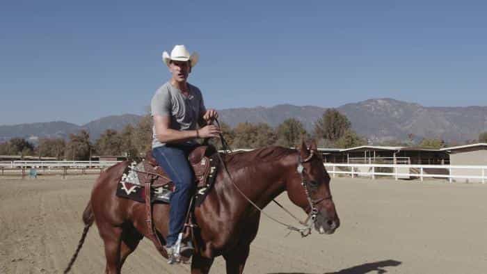 نقد و بررسی سریال سفر در زمان با برایان آنگر (2015)