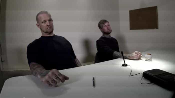 نقد و بررسی سریال موسیقی خارج از قانون (2015) | چی‌بینو