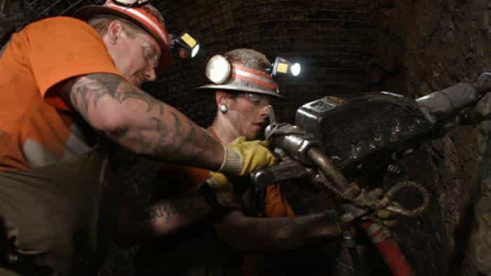 نقد و بررسی سریال تصویر بزرگ با کال پن (2015) | چی‌بینو