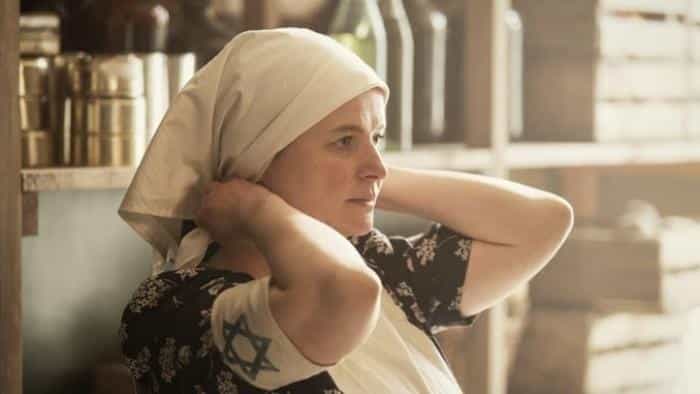 نقد و بررسی فیلم چه کسی تاریخ ما را خواهد نوشت؟ (2018)