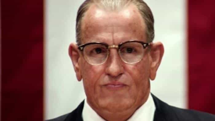 نقد و بررسی فیلم لیندون بینز جانسون محصول سال 2016 | چی‌بینو