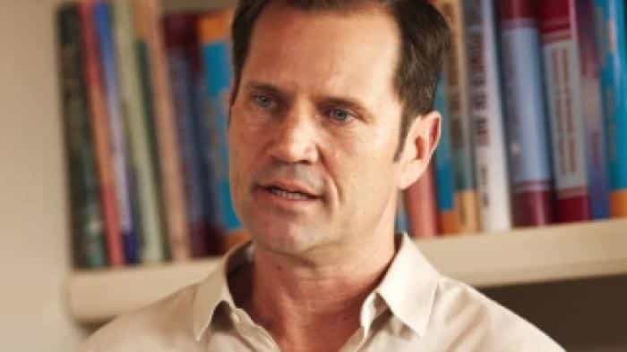 نقد و بررسی فیلم میا و شیر سفید محصول سال 2018 | چی‌بینو