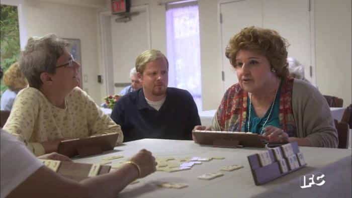 نقد و بررسی سریال گیجی انجامش میده محصول سال 2015 | چی‌بینو