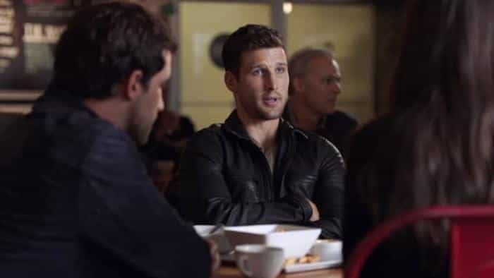 نقد و بررسی سریال متقلبان محصول سال 2017 | چی‌بینو