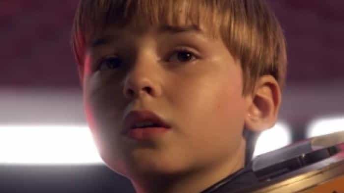 نقد و بررسی سریال گمشده در فضا محصول سال 2018 | چی‌بینو