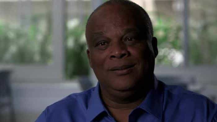 نقد و بررسی فیلم ا.ج.: ساخت آمریکا محصول سال 2016 | چی‌بینو