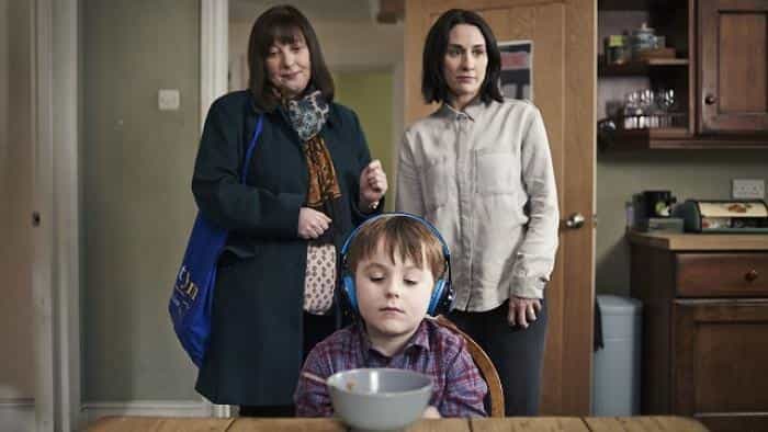 نقد و بررسی سریال واژهٔ آ محصول سال 2016 | چی‌بینو