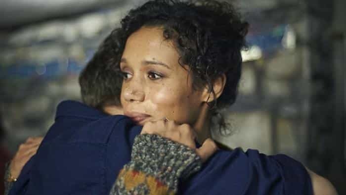 نقد و بررسی سریال واژهٔ آ محصول سال 2016 | چی‌بینو