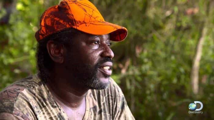 نقد و بررسی سریال میدان‌های مرگ محصول سال 2016 | چی‌بینو