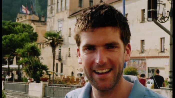 نقد و بررسی فیلم هنوز تاریک نشده محصول سال 2016 | چی‌بینو