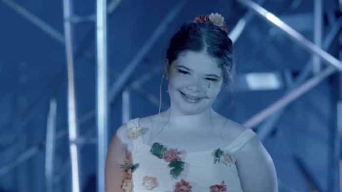 نقد و بررسی فیلم «تابستان در نیوتاون» (2016) | چی‌بینو