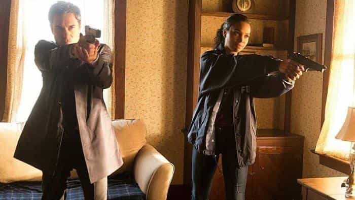 نقد و بررسی سریال مسافران محصول سال 2016 | چی‌بینو