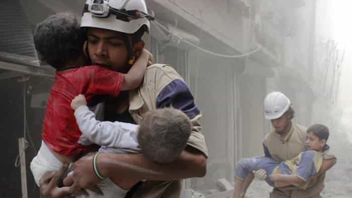 نقد و بررسی فیلم کلاه‌سفیدها محصول سال 2016 | چی‌بینو