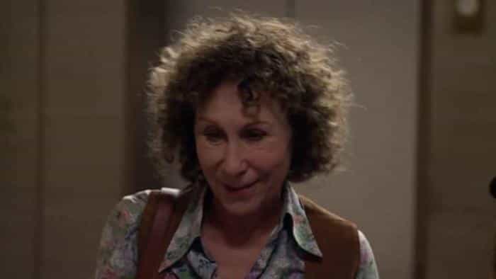 نقد و بررسی سریال من و مادربزرگم محصول سال 2017 | چی‌بینو