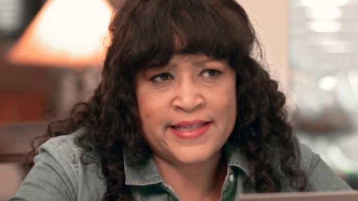 نقد و بررسی فیلم عشق‌ورزی از راه دور (2017) | چی‌بینو