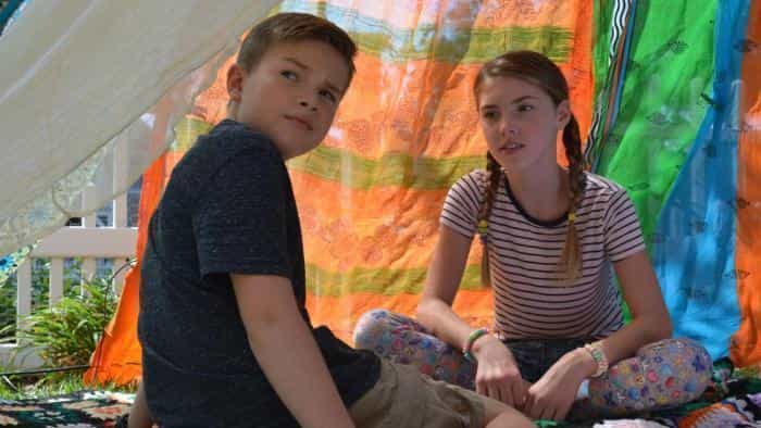 نقد و بررسی فیلم عشق‌ورزی از راه دور (2017) | چی‌بینو