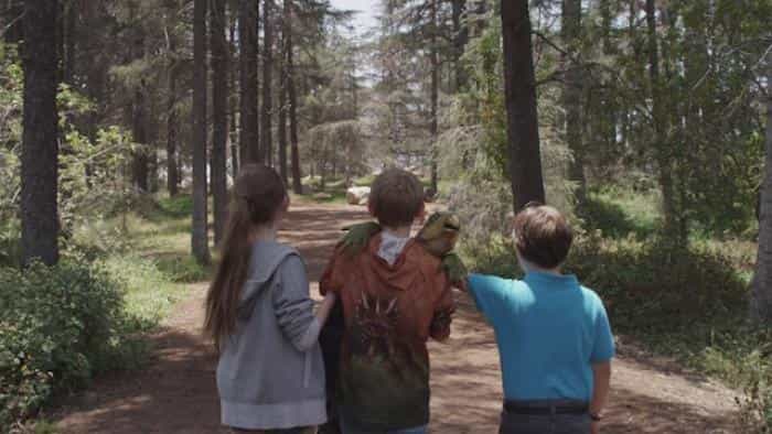 نقد و بررسی فیلم مدرسهٔ دوران ژوراسیک (2017) | چی‌بینو