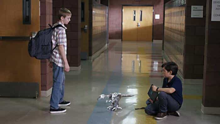 نقد و بررسی فیلم مدرسهٔ دوران ژوراسیک (2017) | چی‌بینو