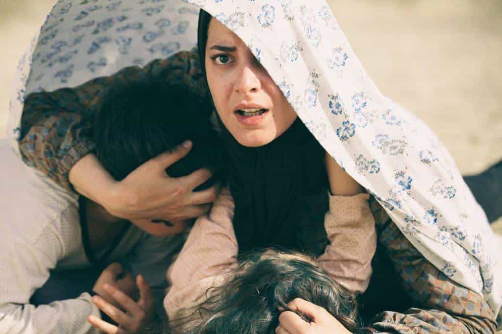 تماشای فیلم ویلایی ها محصول سال 2017 | چی‌بینو
