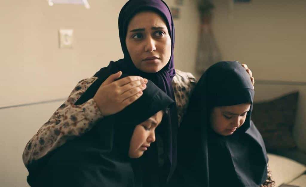 تماشای فیلم ویلایی ها محصول سال 2017 | چی‌بینو