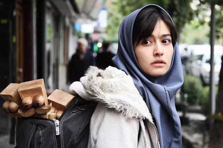 تماشای فیلم لاک قرمز محصول سال 2016 | چی‌بینو