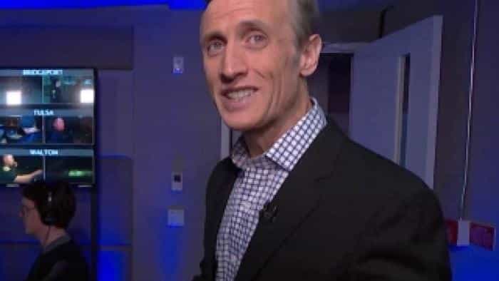 نقد و بررسی سریال برنامه زنده پلیس محصول سال 2016 | چی‌بینو