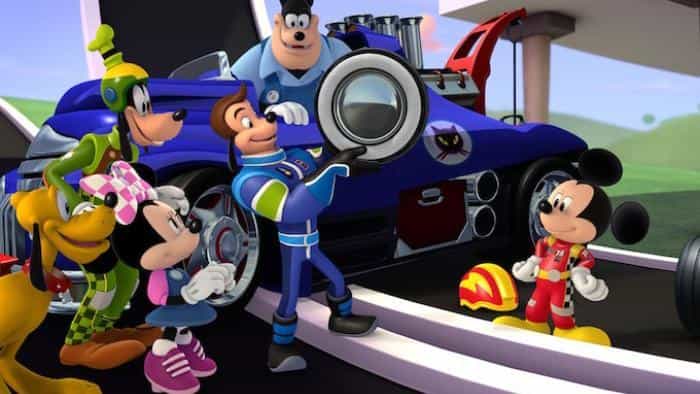 تماشای انیمیشن میکی موس و مسابقه ماشین سواری (2017)