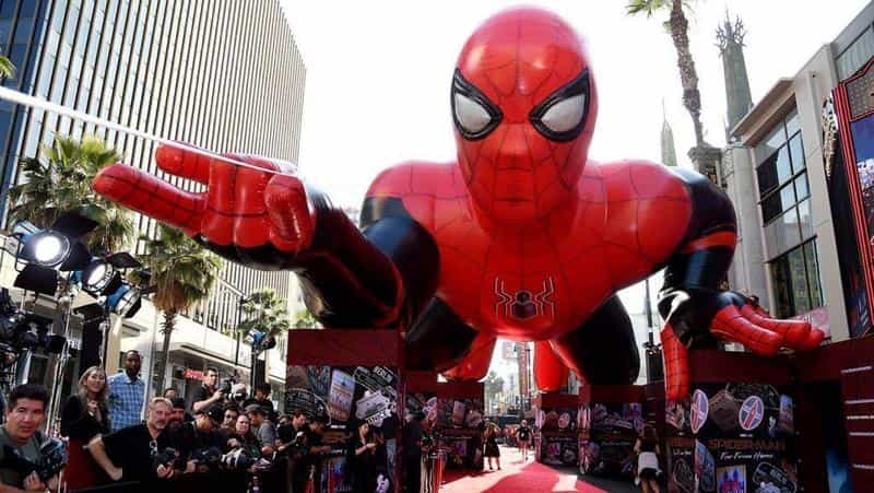 نقد و بررسی فیلم مرد عنکبوتی: دور از خانه (2019) | چی‌بینو