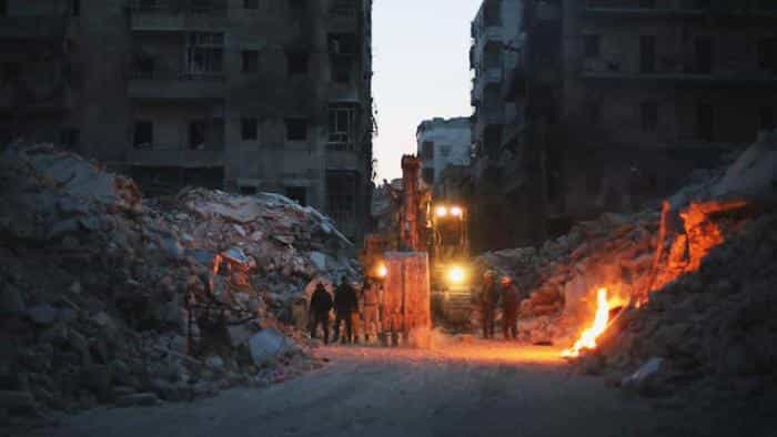 نقد و بررسی فیلم آخرین مردان در حلب محصول سال 2017 | چیبینو