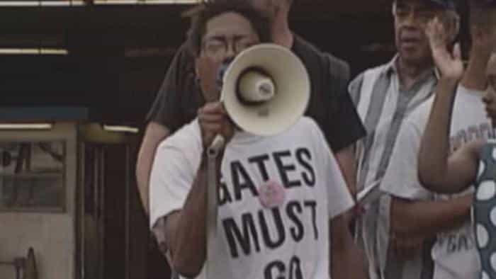 نقد و بررسی فیلم فرود بیاید: لس‌آنجلس ۱۹۸۲–۱۹۹۲ (2017)