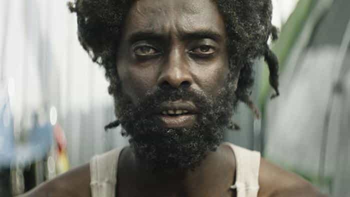 نقد و بررسی فیلم دختر خیابان محصول سال 2019 | چی‌بینو