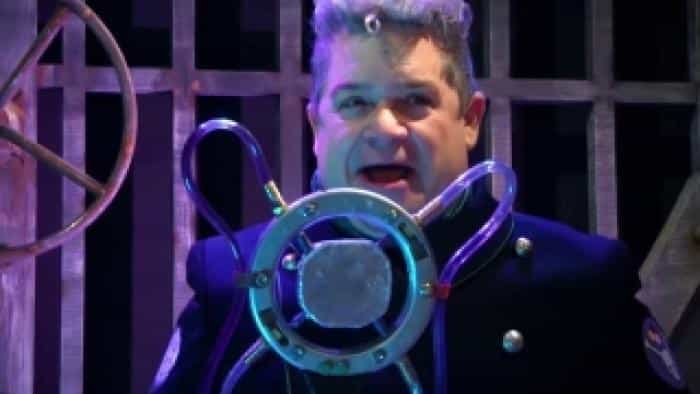 نقد و بررسی سریال مستر ساینس تئاتر ۳۰۰۰ (2017) | چی‌بینو