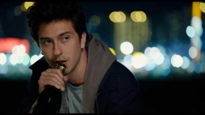 نقد و بررسی فیلم آخرین آخر هفته استلا (2018) | چی‌بینو