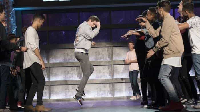 نقد و بررسی سریال گروه پسرانه محصول سال 2017 | چی‌بینو