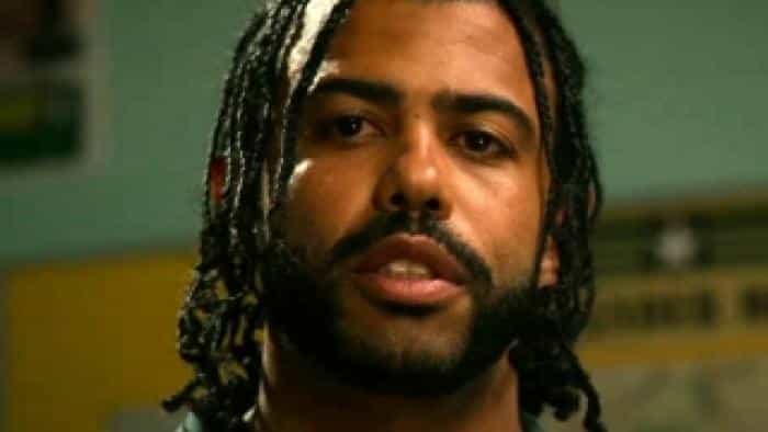 نقد و بررسی فیلم نقطه کور محصول سال 2018 | چی‌بینو