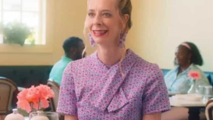 نقد و بررسی فیلم چمن سبزتر محصول سال 2019 | چی‌بینو