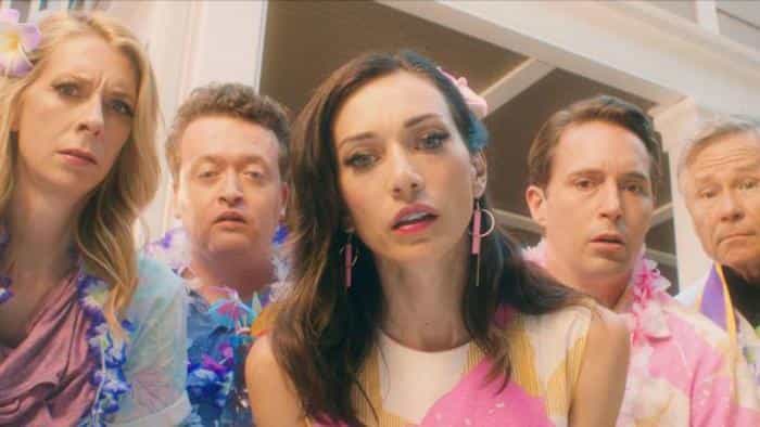 نقد و بررسی فیلم چمن سبزتر محصول سال 2019 | چی‌بینو