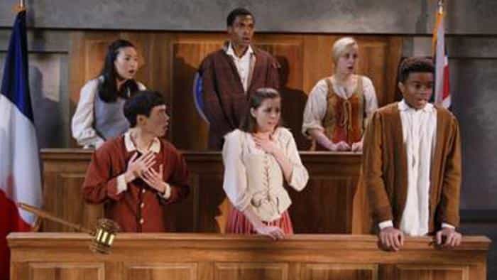 نقد و بررسی سریال برنامه چه کسی بود؟ (2018) | چی‌بینو