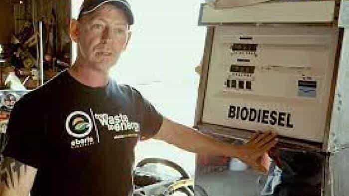 نقد و بررسی فیلم روغن داغ محصول سال 2017 | چی‌بینو