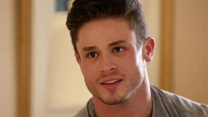 نقد و بررسی سریال شهر موسیقی محصول سال 2018 | چی‌بینو