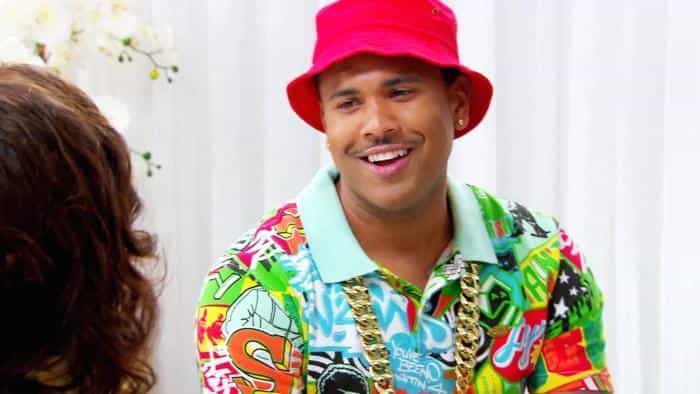 نقد و بررسی سریال خانهٔ دههٔ ۹۰ محصول سال 2017 | چی‌بینو