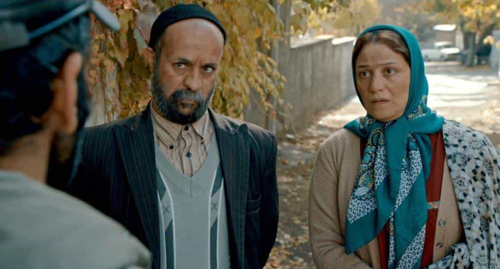 نقد و بررسی فیلم خجالت نکش محصول سال 2018 | چی‌بینو