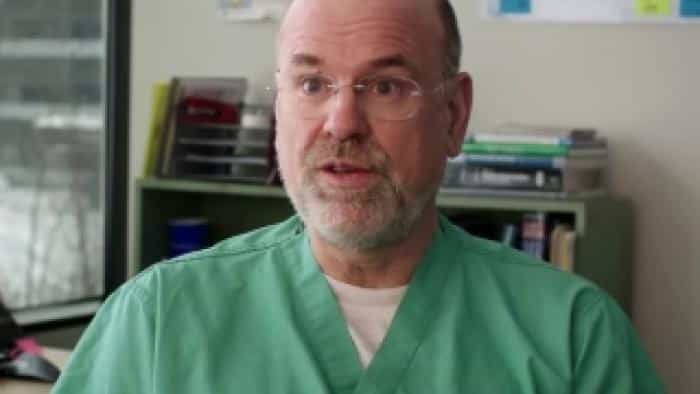 نقد و بررسی فیلم لبهٔ بریدن محصول سال 2018 | چی‌بینو