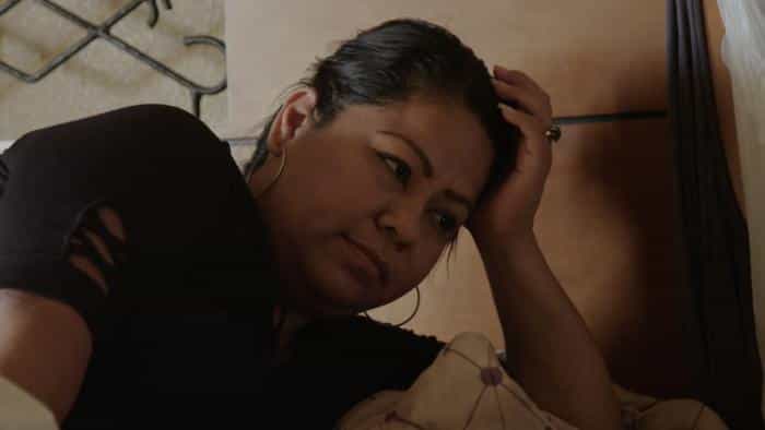 نقد و بررسی فیلم لبهٔ بریدن محصول سال 2018 | چی‌بینو