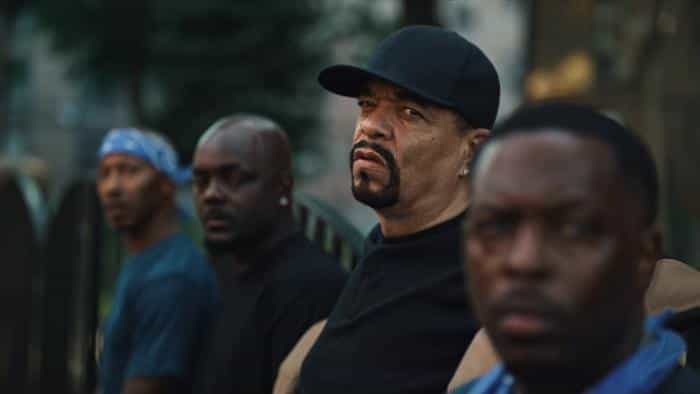 نقد و بررسی فیلم استاندارد برابر محصول سال 2020 | چی‌بینو