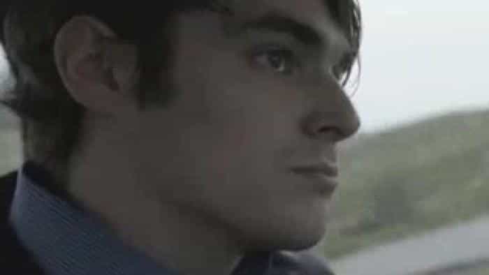 نقد و بررسی فیلم زنگوله‌های کریسمس محصول سال 2022 | چی‌بینو