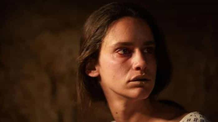 نقد و بررسی فیلم در دل هزارتو محصول سال 2019 | چی‌بینو