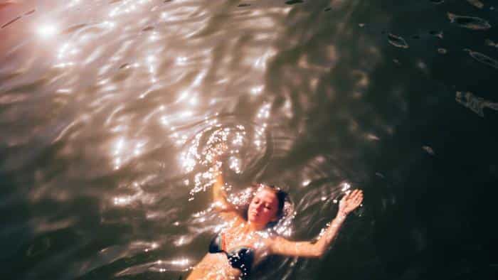 نقد و بررسی فیلم نوک محصول سال 2021 | چی‌بینو