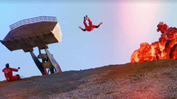 نقد و بررسی سریال پرواز کن، پسر! محصول سال 2018 | چی‌بینو