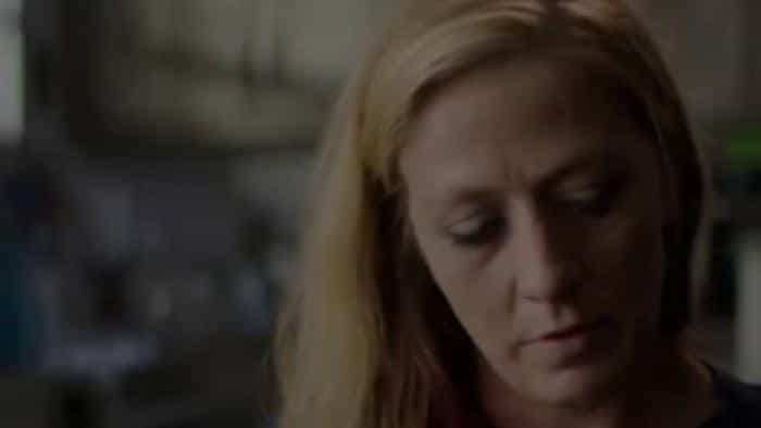 نقد و بررسی سریال رازهای حل نشده محصول سال 2020 | چی‌بینو